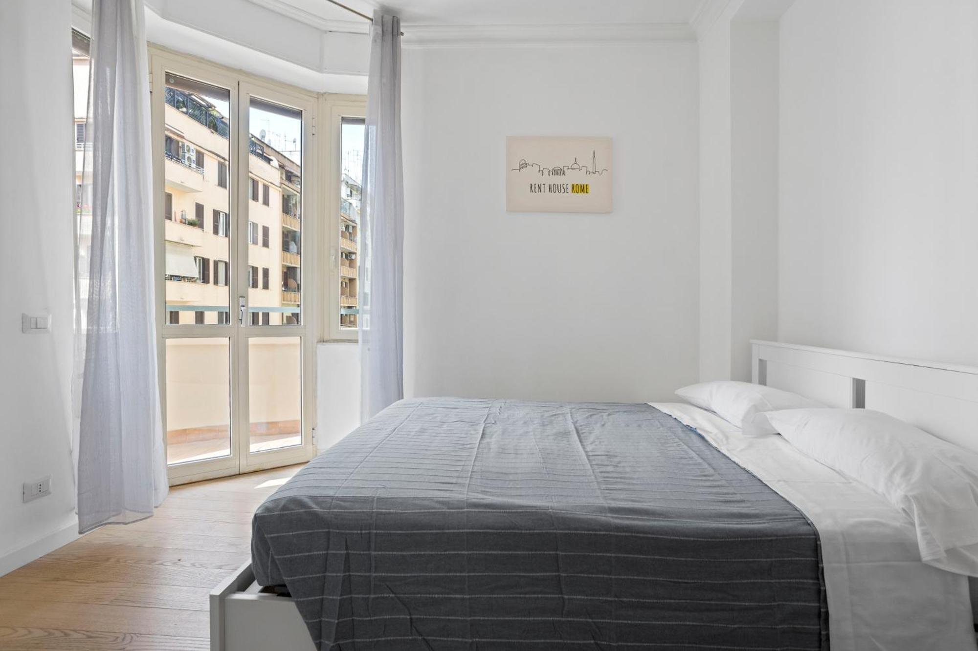 Appio Grand Apartment - S. Giovanni Рим Екстериор снимка