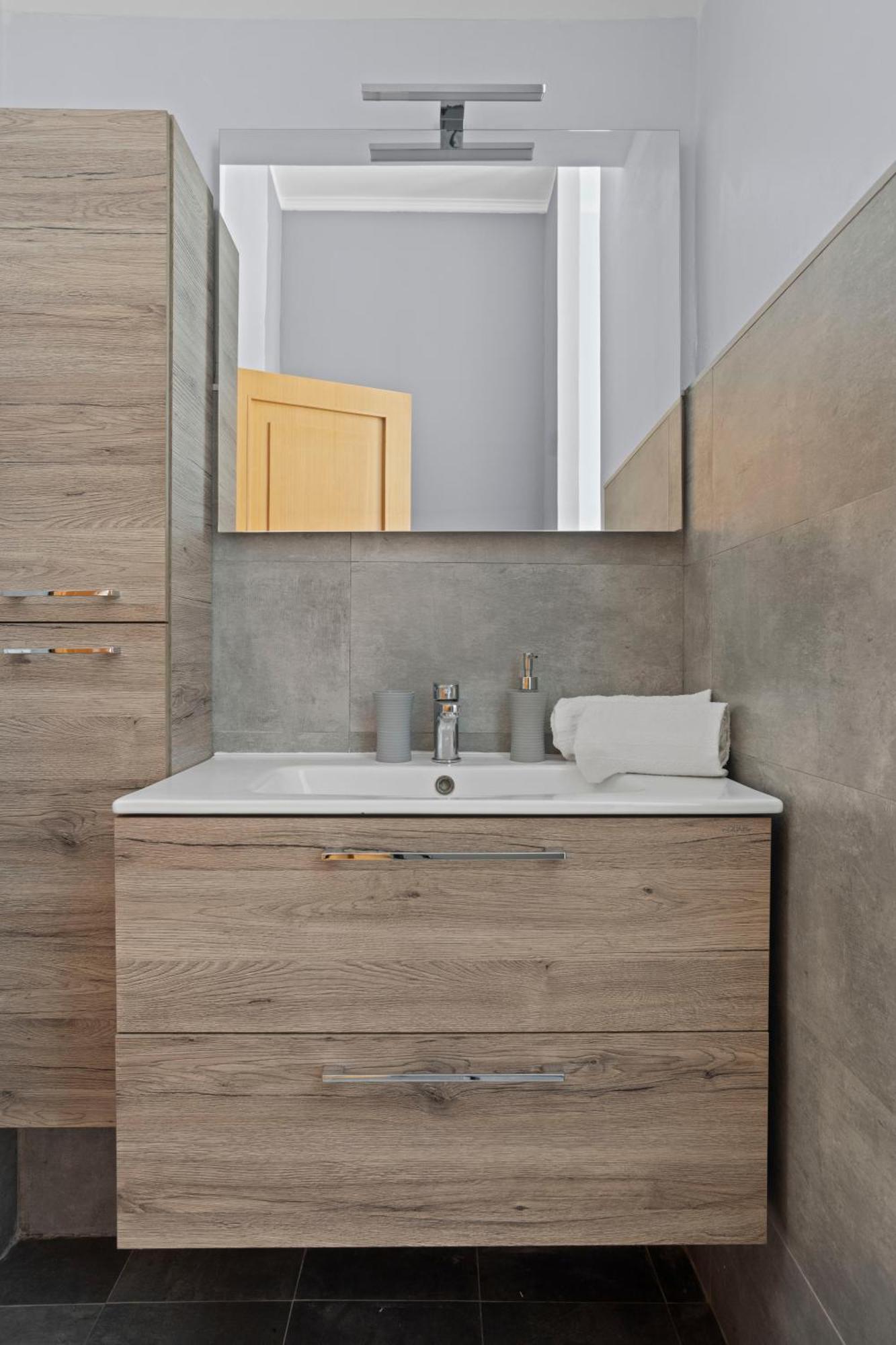 Appio Grand Apartment - S. Giovanni Рим Екстериор снимка